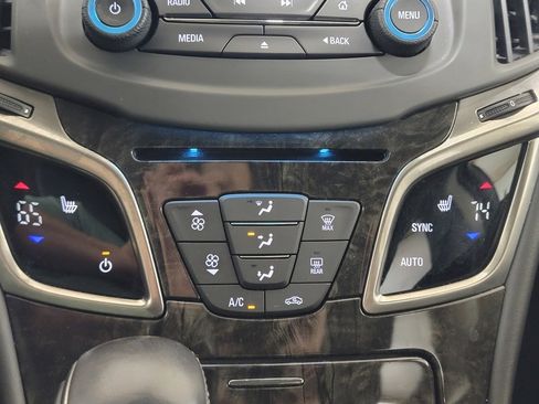 Used 2015 Buick LaCrosse Leather image 23