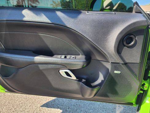 Used 2017 Dodge Challenger R/T Plus image 20