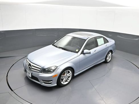 Used 2013 Mercedes-Benz C 300 4MATIC Sedan image 35