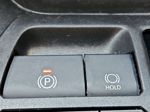 Used 2023 Toyota RAV4 LE image 23