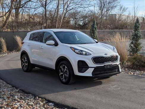 Used 2022 Kia Sportage LX image 8