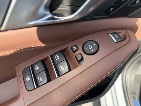 New 2026 BMW X5 sDrive40i image 17