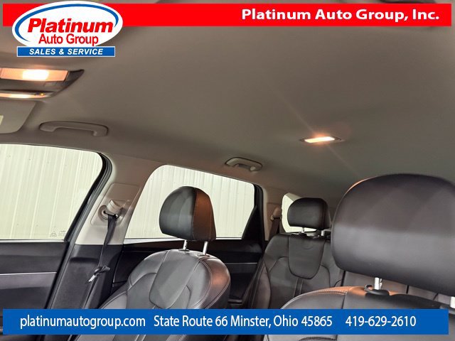 Used 2022 Kia Sorento S FWD image 14