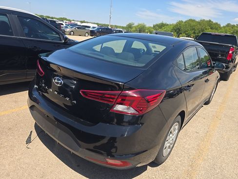 Used 2020 Hyundai Elantra SE w/ Cargo Package (C1) FWD image 6