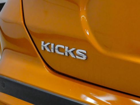 Used 2023 Nissan Kicks SR FWD image 60