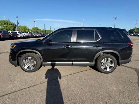 Used 2025 Honda Pilot EX-L image 7