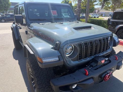 Used 2026 Jeep Wrangler Unlimited Rubicon AWD/4WD image 2