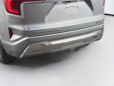 Used 2026 GMC Terrain Denali AWD/4WD image 39