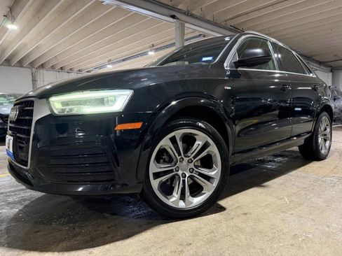 Used 2017 Audi Q3 2.0T Prestige w/ Prestige Package AWD/4WD image 2