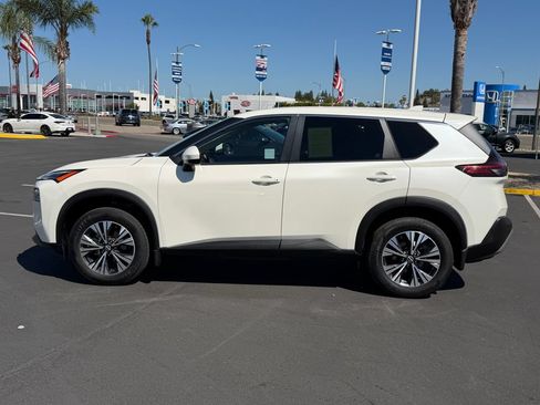 Used 2023 Nissan Rogue SV FWD image 7