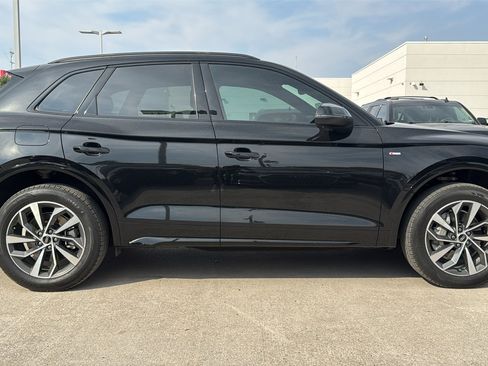 Certified 2024 Audi Q5 2.0T Premium image 8