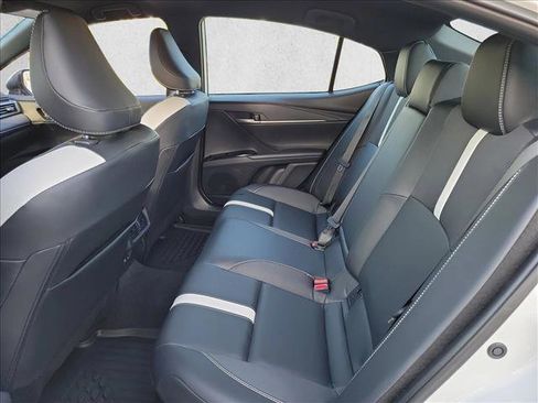 Used 2026 Toyota Camry SE w/ Convenience Package FWD image 14
