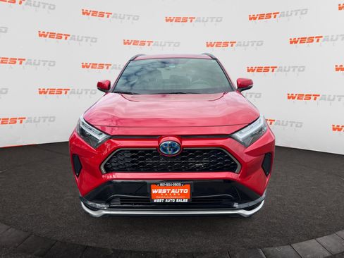 Used 2022 Toyota RAV4 SE image 8