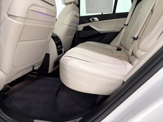 Certified 2024 BMW X5 xDrive50e w/ Executive Package AWD/4WD image 17