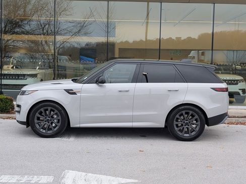 New 2026 Land Rover Range Rover Sport SE AWD/4WD image 3
