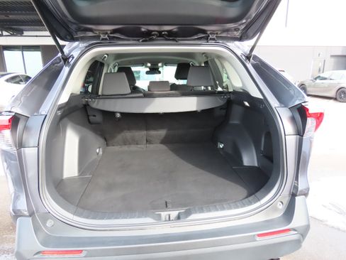 Used 2025 Toyota RAV4 XLE image 19