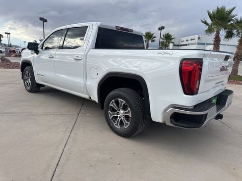 Used 2025 GMC Sierra 1500 SLT AWD/4WD image 3