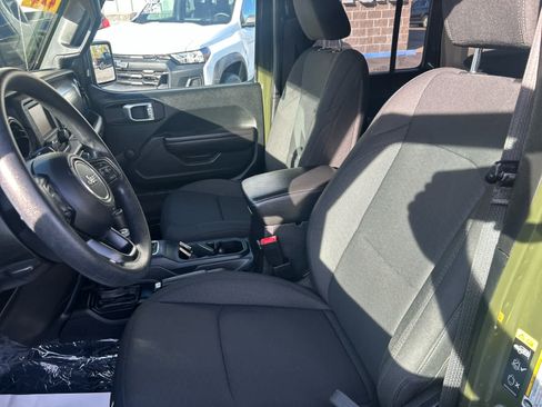 Used 2021 Jeep Wrangler Unlimited Sport image 12