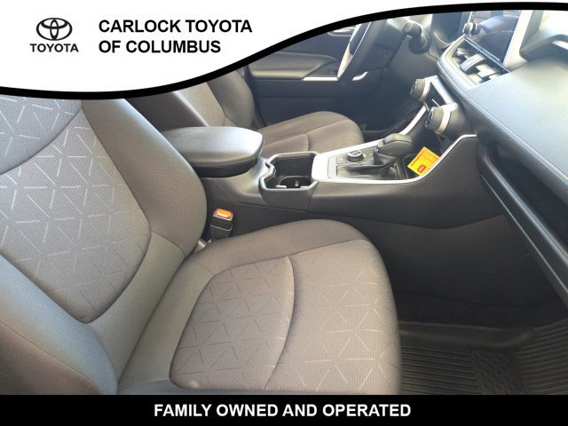 Used 2024 Toyota RAV4 XLE AWD/4WD image 21