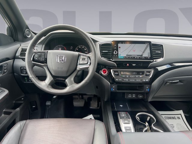 Used 2025 Honda Ridgeline Black Edition image 12