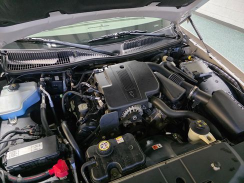 Used 2005 Lincoln Town Car Signature RWD image 34