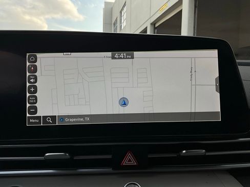 Used 2025 Hyundai Elantra Limited image 31