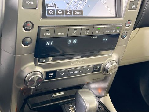 Used 2020 Lexus GX 460 Premium image 16