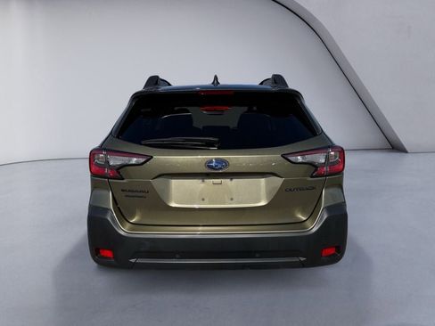 Used 2025 Subaru Outback Onyx Edition AWD/4WD image 4