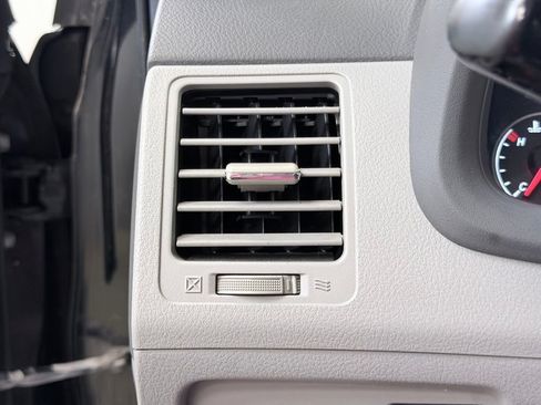 Used 2009 Toyota Corolla XLE FWD image 35