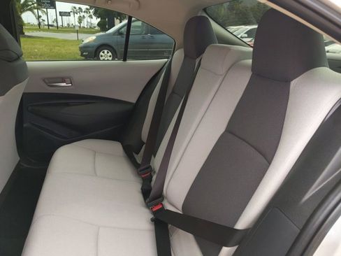 Used 2021 Toyota Corolla L image 13