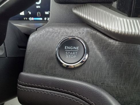 Used 2025 Ford Explorer Platinum w/ LUX Leather Package image 24