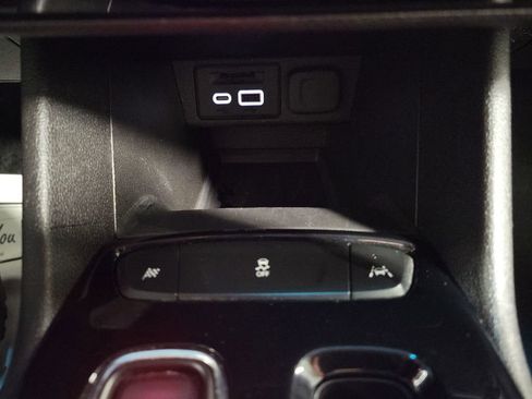 Used 2023 Chevrolet Bolt LT image 16