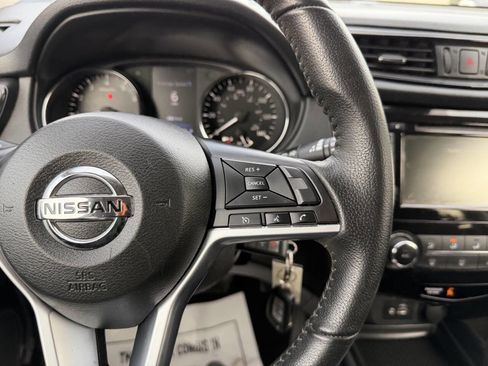 Used 2019 Nissan Rogue S w/ Special Edition Package image 26