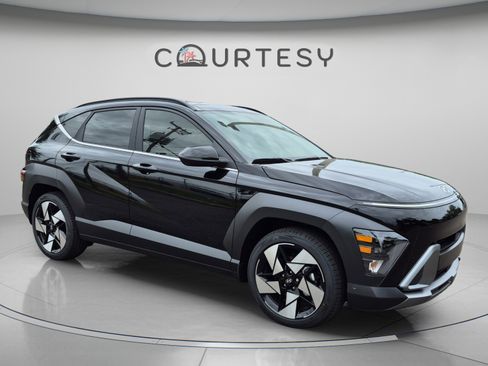 New 2026 Hyundai Kona Limited FWD image 7