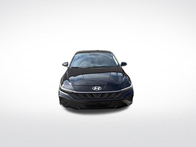 Used 2026 Hyundai Elantra SEL FWD image 8
