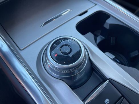 Used 2023 Ford Explorer XLT w/ Equipment Group 202A image 14