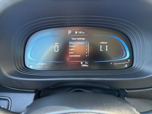 Certified 2025 Hyundai Venue SE image 22