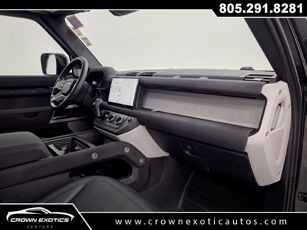 Used 2023 Land Rover Defender 130 SE AWD/4WD image 14