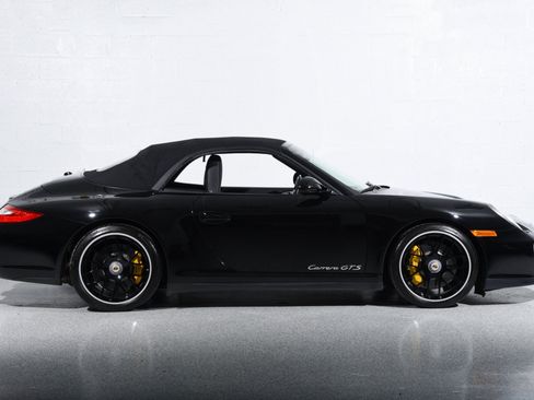Used 2011 Porsche 911 Carrera GTS RWD image 28