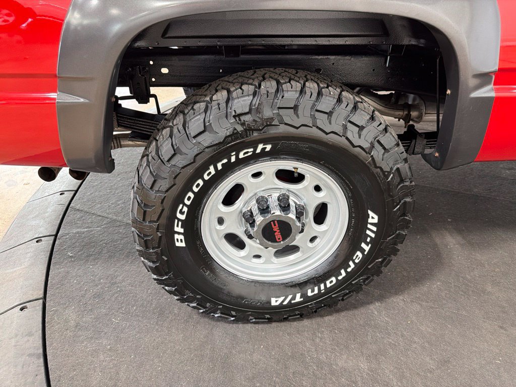 Used 1995 GMC Sierra 2500 4x4 Regular Cab image 26