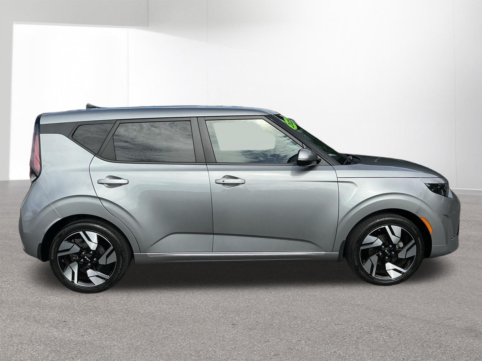 Certified 2025 Kia Soul GT-Line FWD image 2
