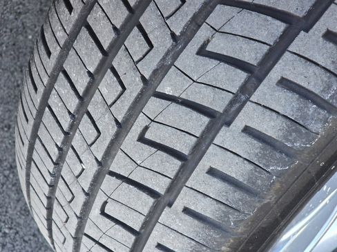 Used 2014 Ford F150 Limited image 30