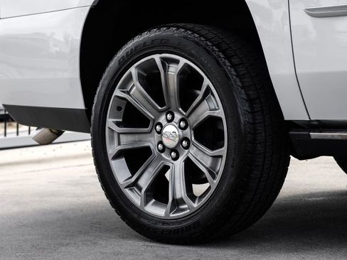 Used 2020 Cadillac Escalade ESV Platinum image 61