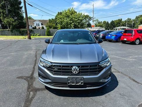 Used 2021 Volkswagen Jetta R-Line FWD image 2