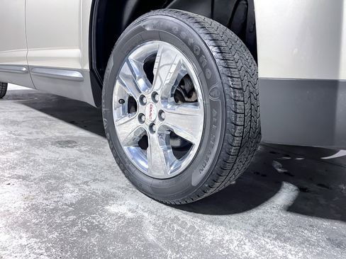 Used 2015 GMC Terrain SLT w/ Chrome Edition image 10