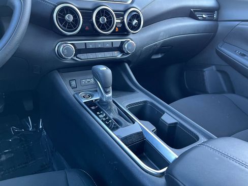 Used 2025 Nissan Sentra SV image 39