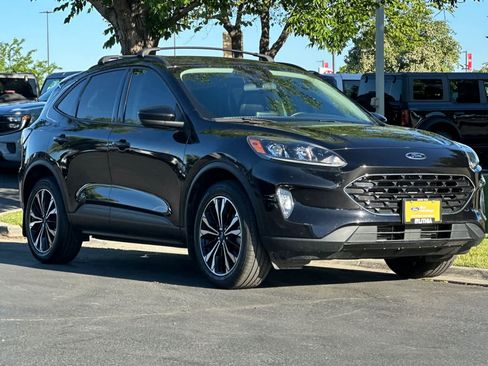 Certified 2022 Ford Escape SEL w/ SEL Stealth AWD Package image 9