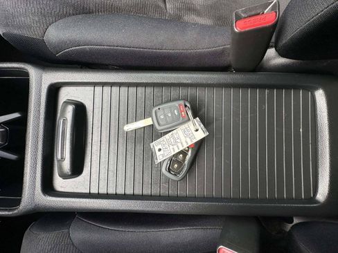Used 2014 Honda CR-V LX image 43