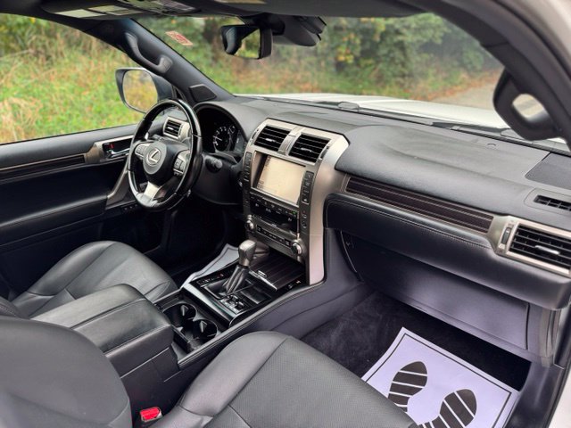 Used 2021 Lexus GX 460 Premium w/ Premium Package AWD/4WD image 19
