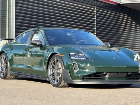 New 2025 Porsche Taycan Turbo GT image 10